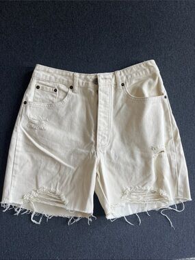 Amuse Society Mid-Length Cream Jean Shorts